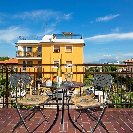 Villa Mimosa - Appartamento 2 Desenzano del Garda Esterno foto
