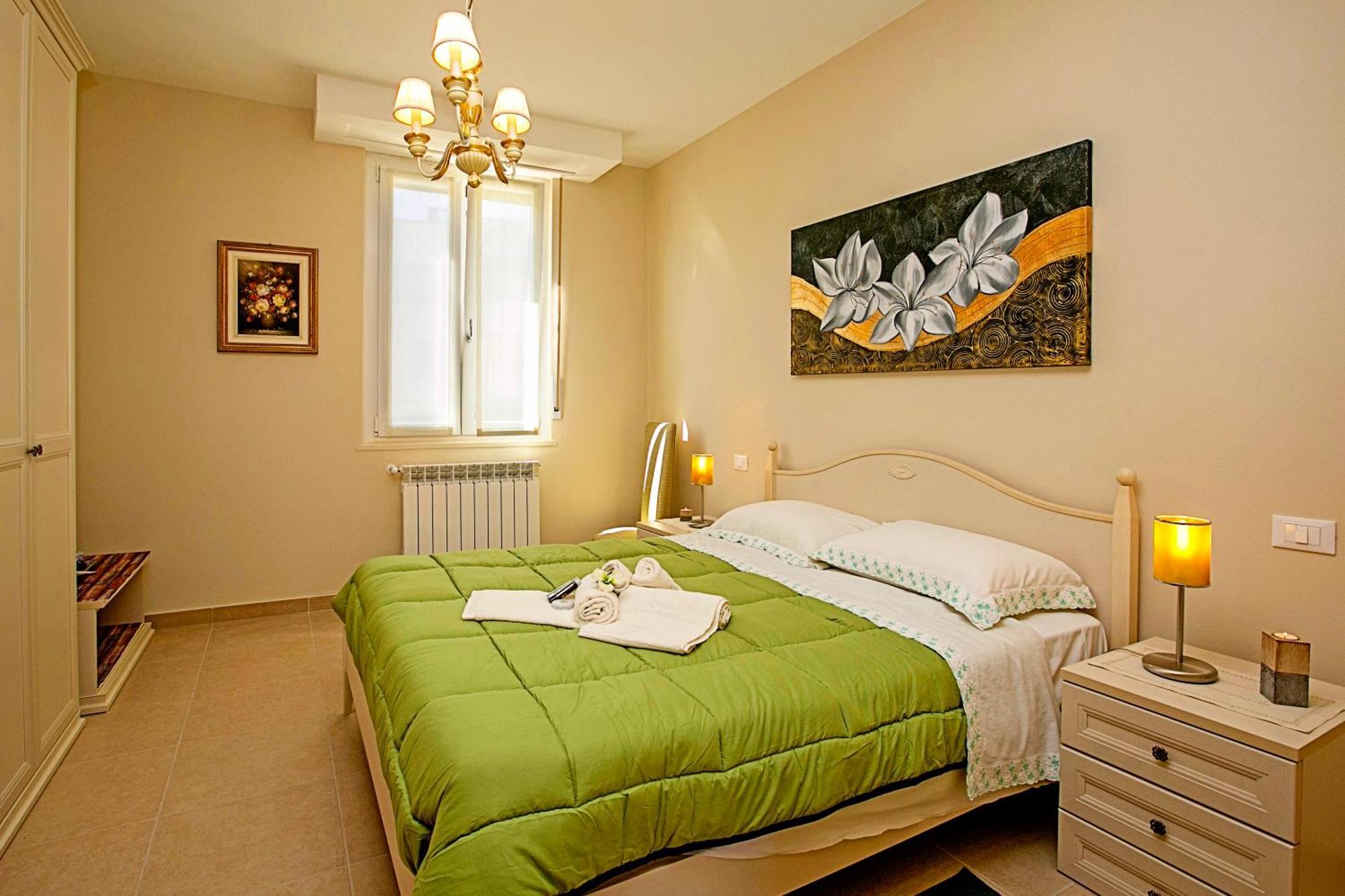 Villa Mimosa - Appartamento 2 Desenzano del Garda Esterno foto