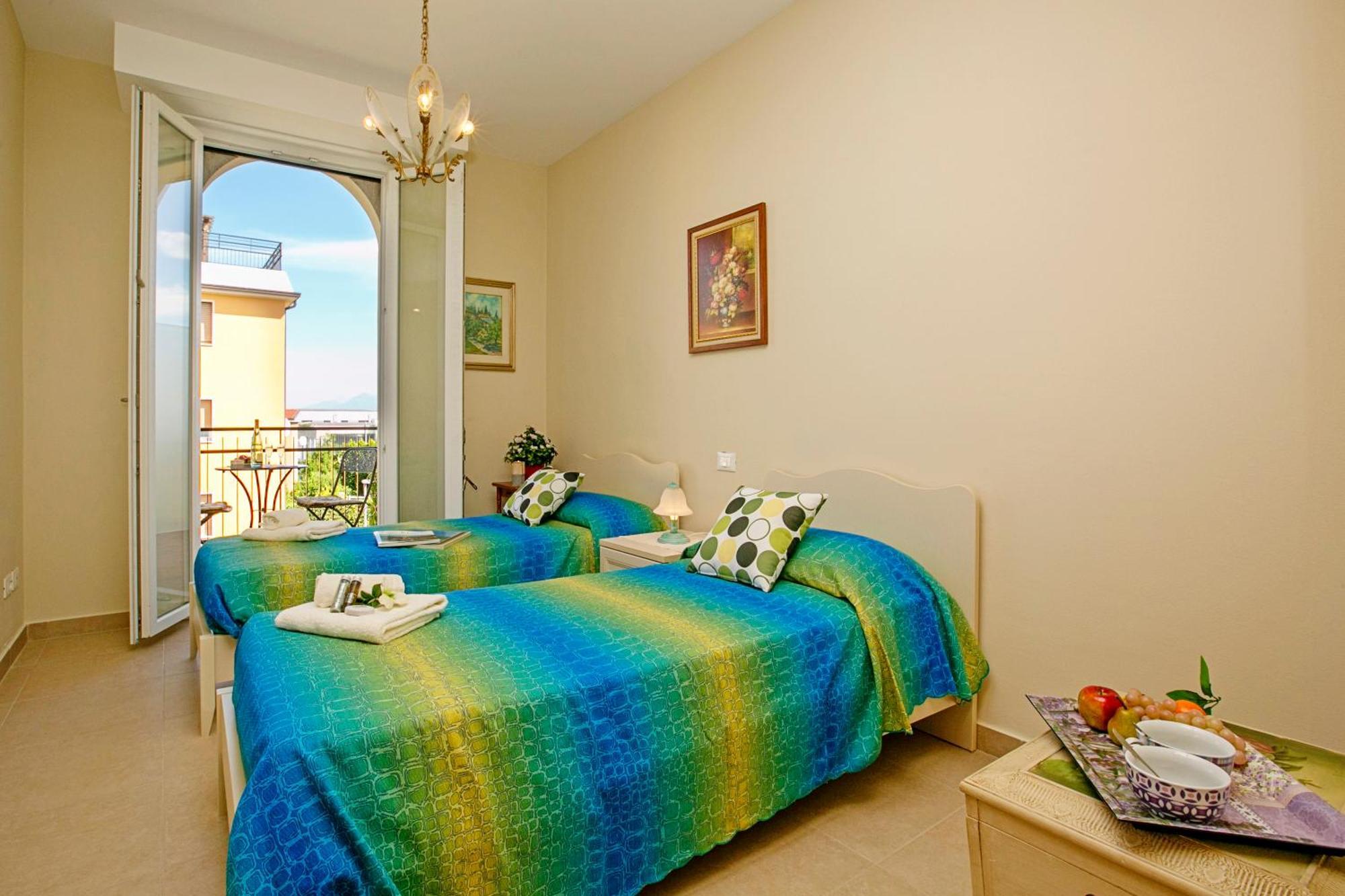 Villa Mimosa - Appartamento 2 Desenzano del Garda Esterno foto